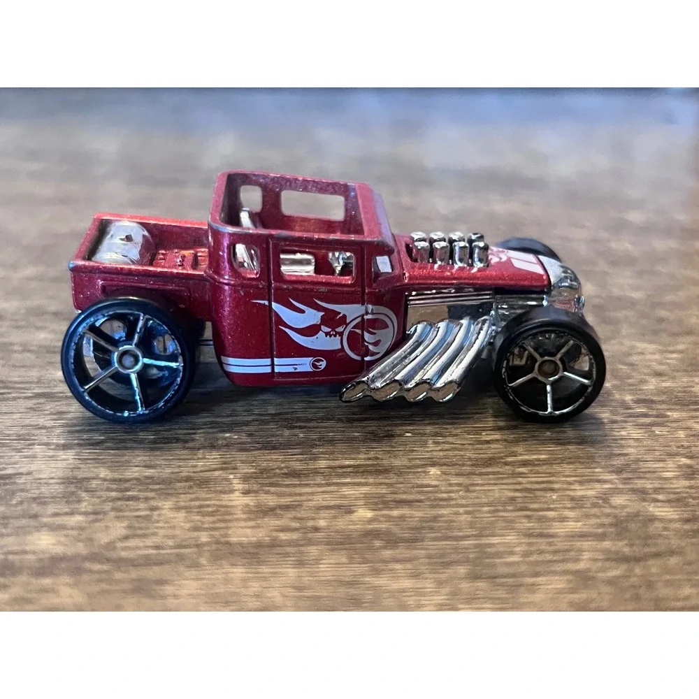 Hot Wheels Bone Shaker Open Top Metallic Red Skulls‎ Hot Rod Loose Die Cast EUC